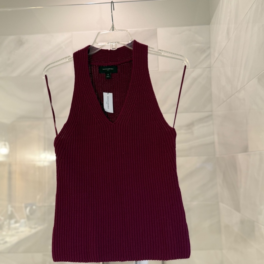 NWT BANANA REPUBLIC Textured Sweater Tank Top Women's Size Small Berry - Picture 7 of 11